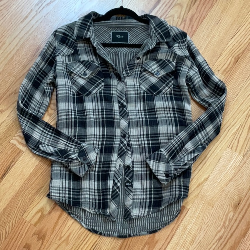 Rails button down top